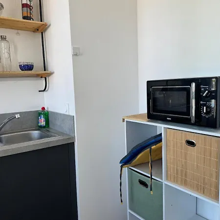 Apartment ღ Fetilly - Grand Studio, Balcon, Calme & Spacieux *